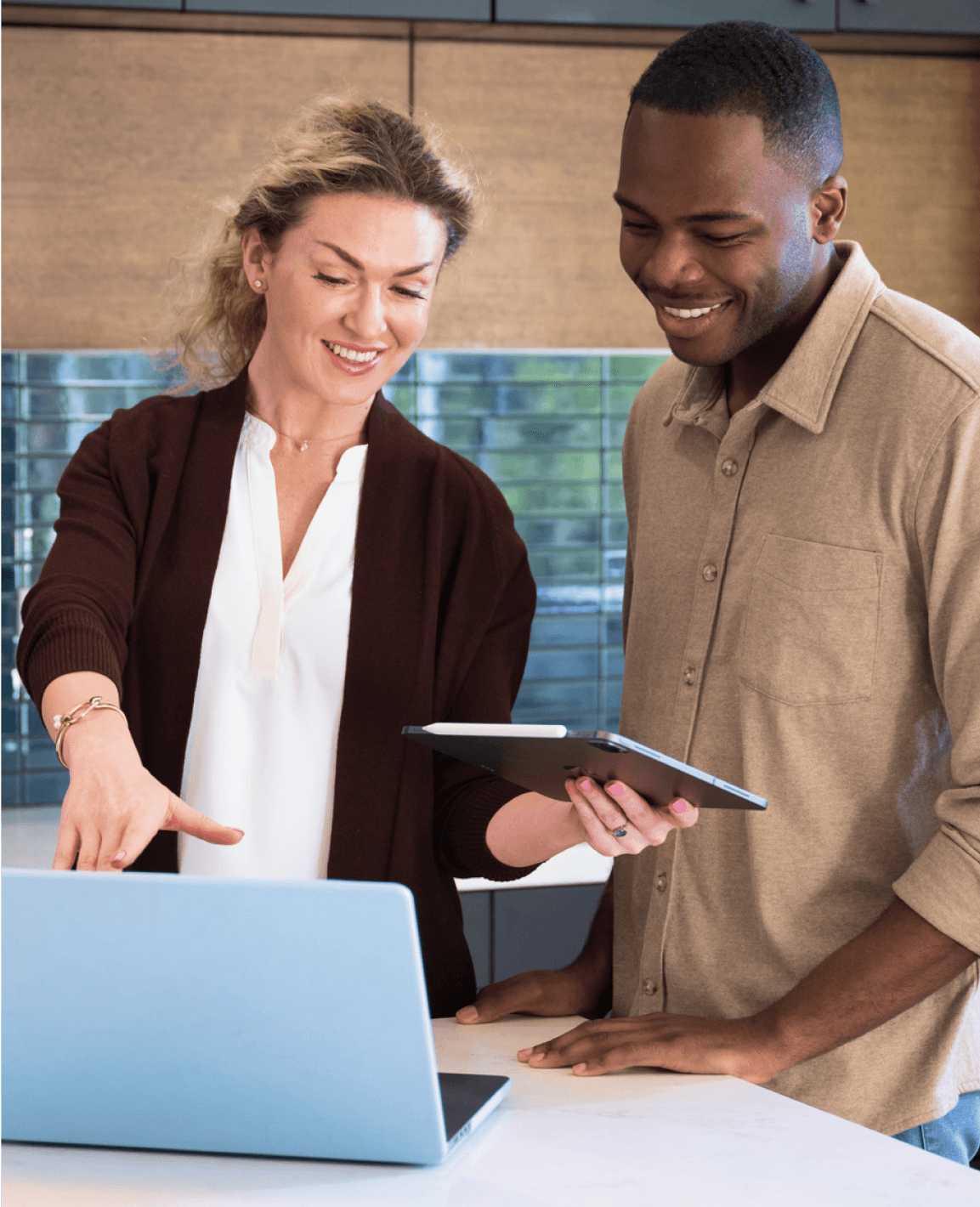 Cornerstone è più di un semplice prodotto: siamo il tuo partner.